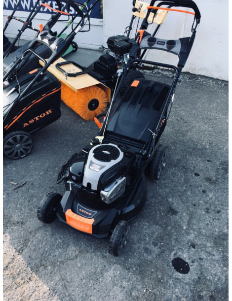 Benzīna zāles pļāvējs , pašgaitas, BRIGGS & STRATTON 750EX (ASTOR) Benzīna zāles pļāvējs , pašgaitas, BRIGGS & STRATTON 750EX (ASTOR)